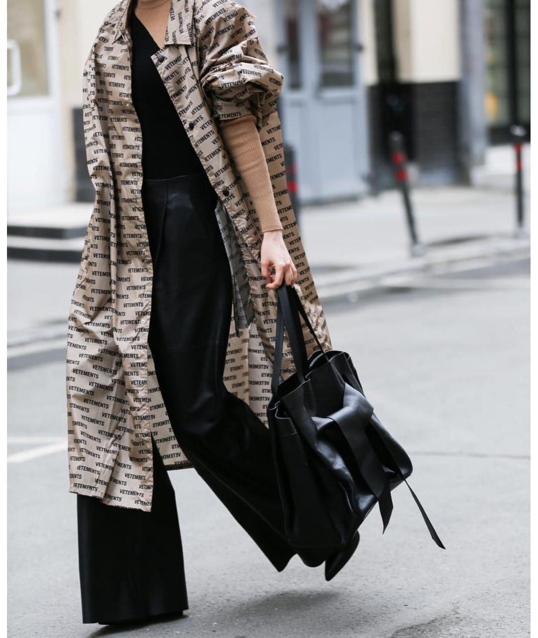 VETEMENTS Бежевый полиэстеровый тренч/плащ, фото 5