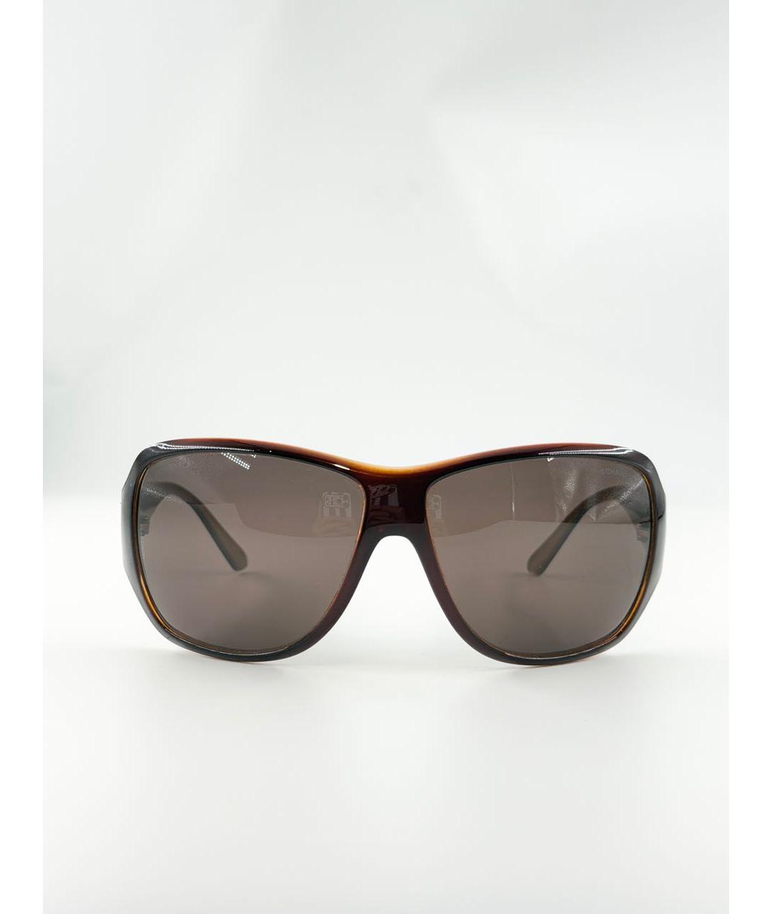 CHANEL Коричневые пластиковые солнцезащитные очки, фото 6