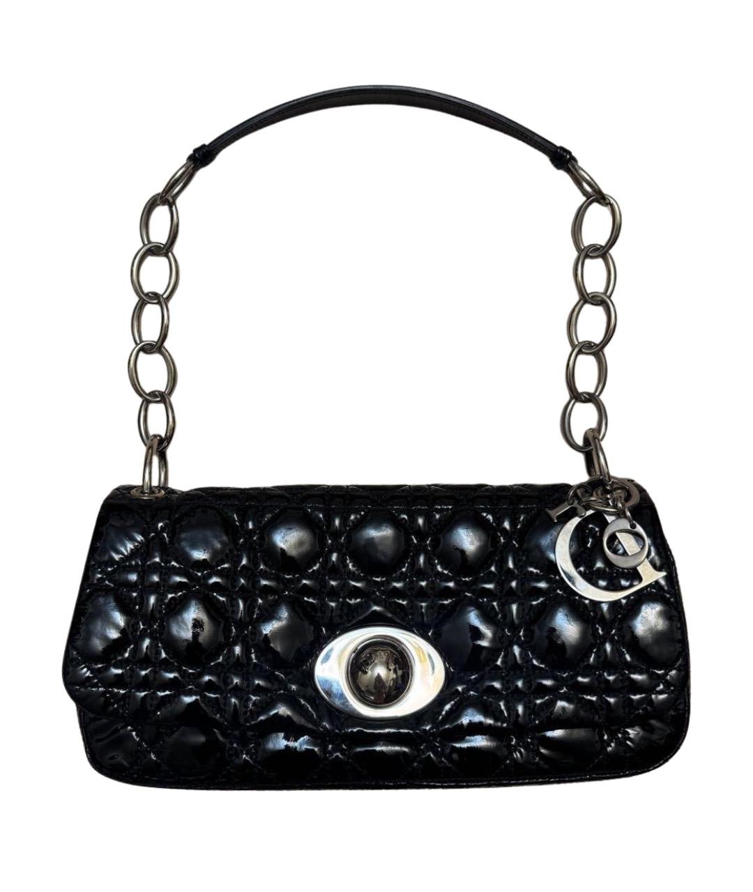 CHRISTIAN DIOR Черная сумка через плечо из лакированной кожи, фото 1