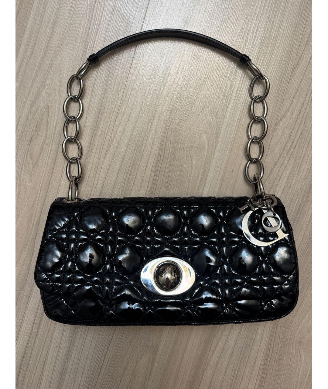 CHRISTIAN DIOR Черная сумка через плечо из лакированной кожи, фото 9