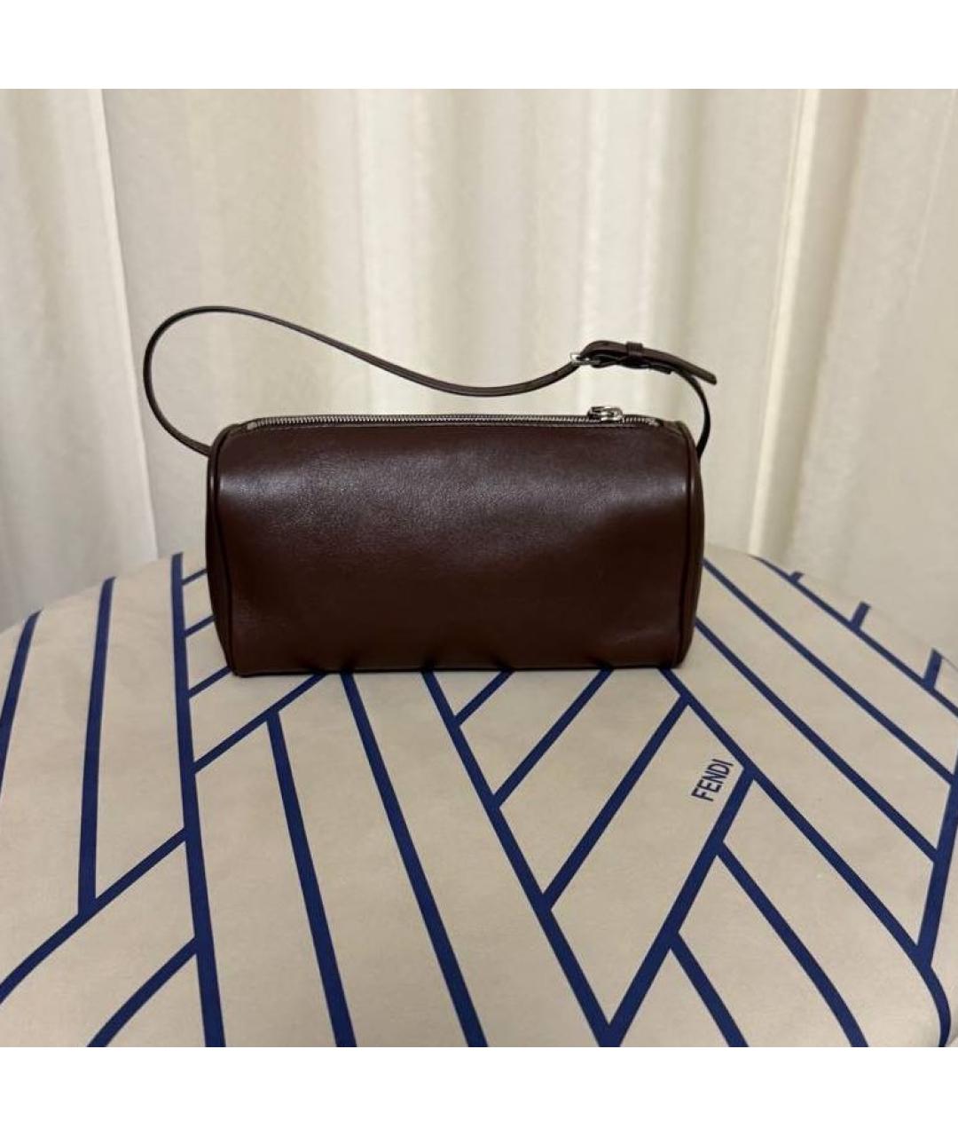 THE ROW Коричневая кожаная сумка с короткими ручками, фото 4