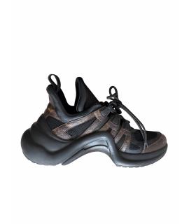 LOUIS VUITTON Кроссовки