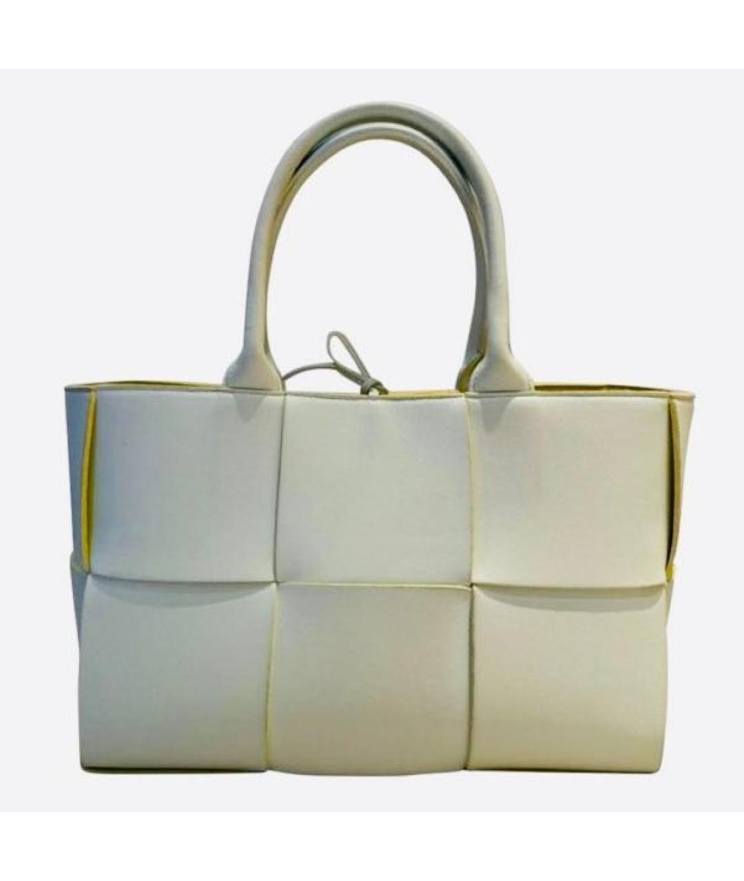 BOTTEGA VENETA Бежевая кожаная сумка с короткими ручками, фото 7