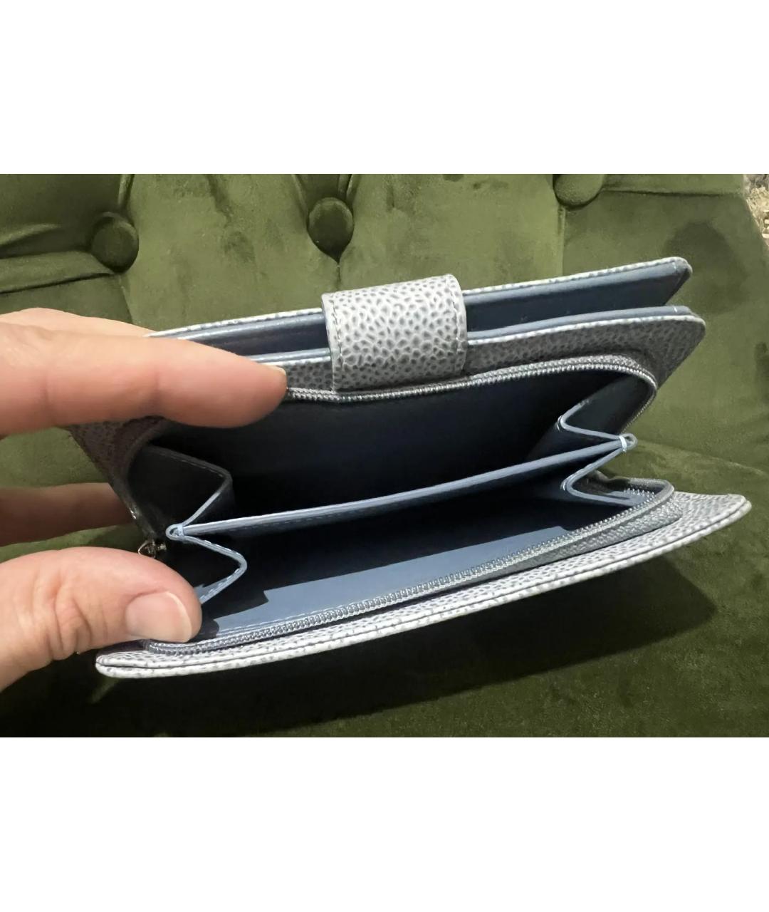 CHANEL Голубой кожаный кошелек, фото 5