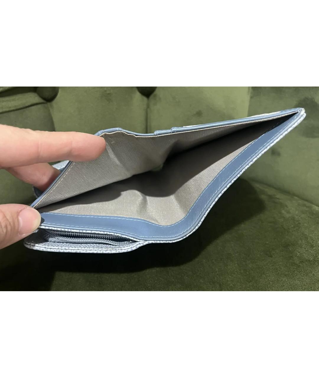 CHANEL Голубой кожаный кошелек, фото 6