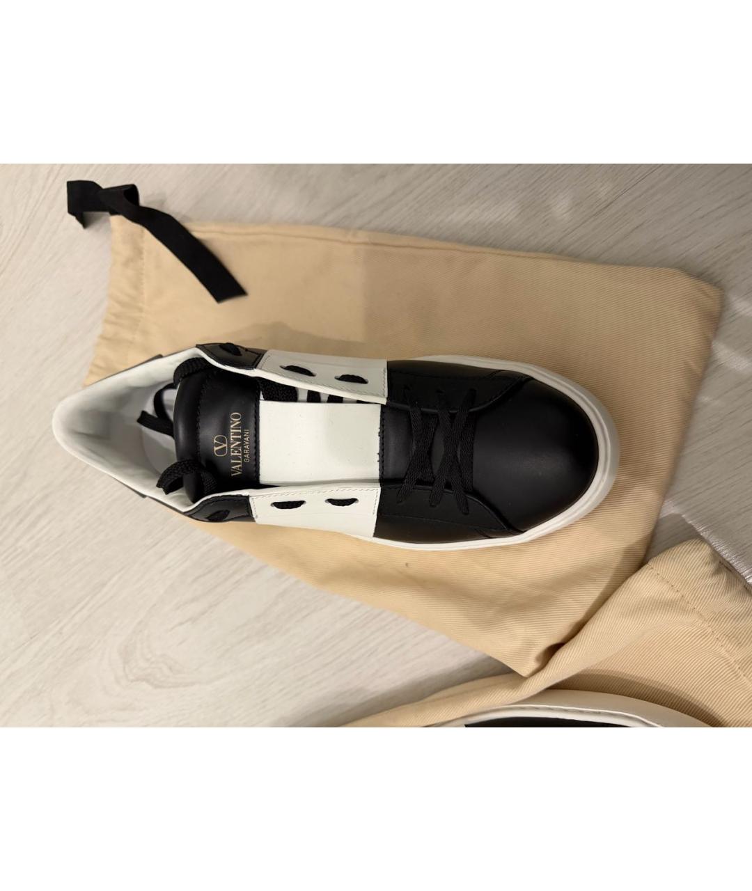 VALENTINO Черные кожаные низкие кроссовки / кеды, фото 2