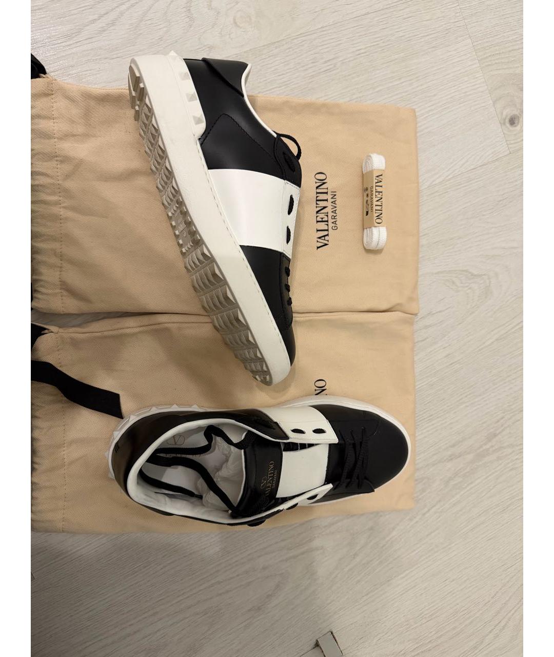 VALENTINO Черные кожаные низкие кроссовки / кеды, фото 3