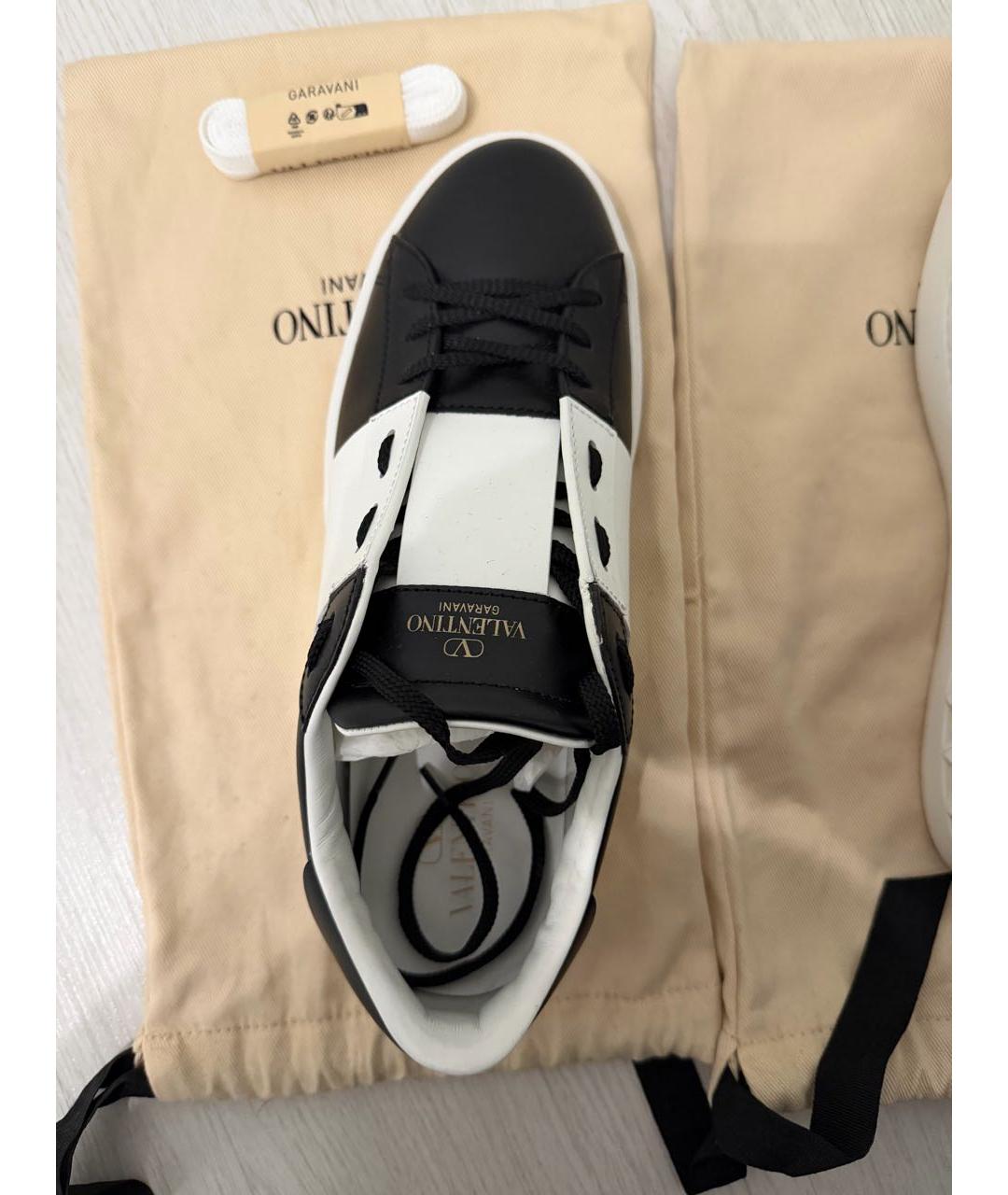 VALENTINO Черные кожаные низкие кроссовки / кеды, фото 4