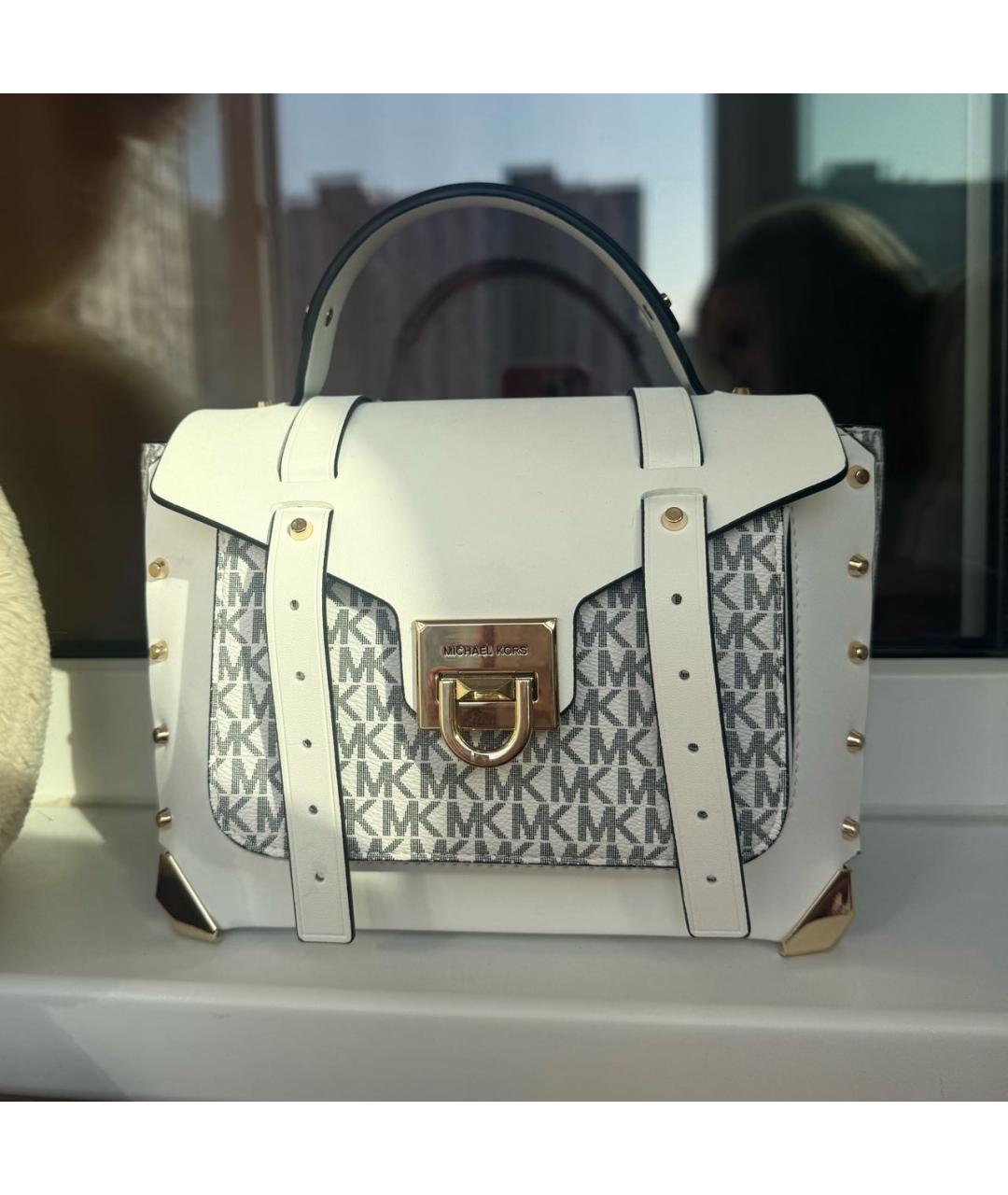 MICHAEL KORS Белая кожаная сумка с короткими ручками, фото 5