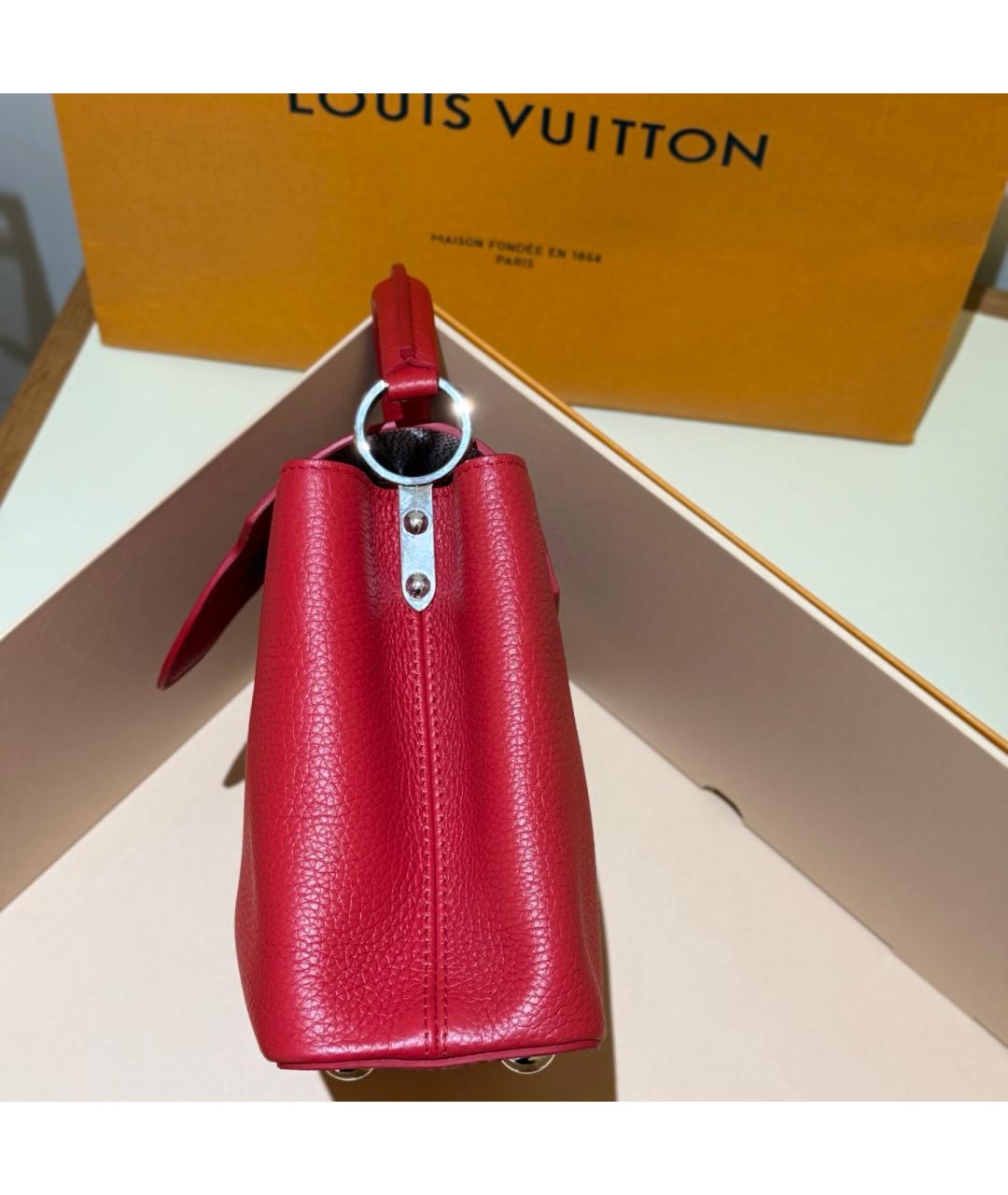 LOUIS VUITTON Красная кожаная сумка с короткими ручками, фото 4