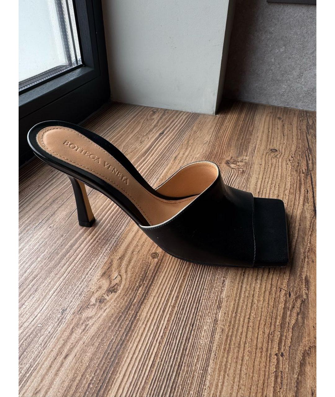 BOTTEGA VENETA Черные кожаные мюли, фото 8