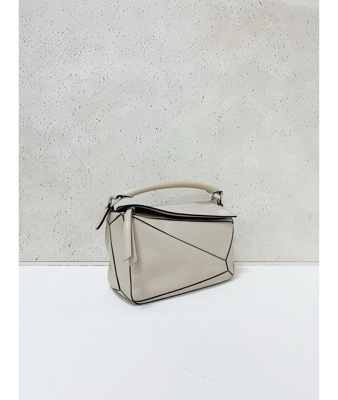 LOEWE Бежевая кожаная сумка с короткими ручками, фото 3