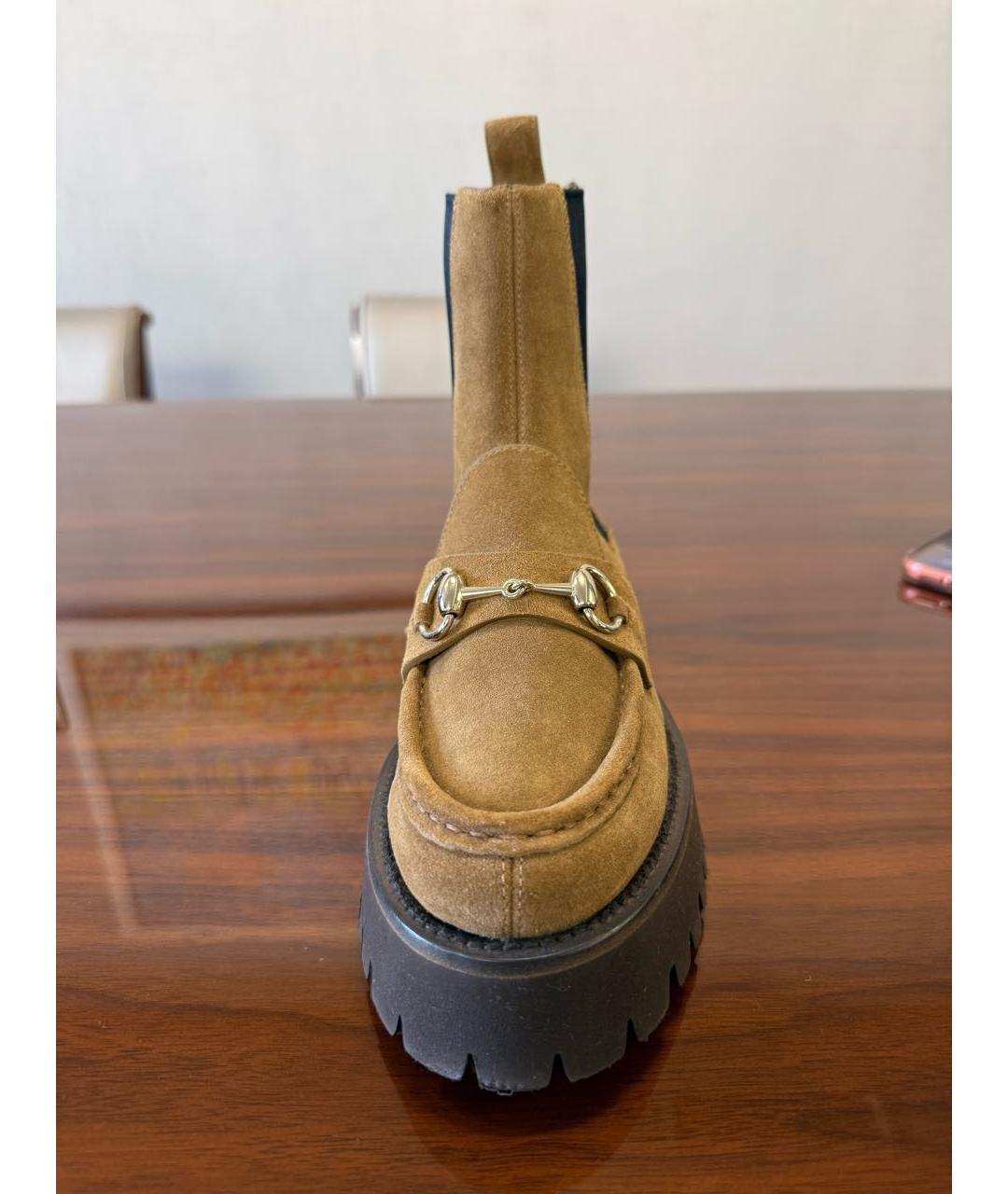 GUCCI Горчичные замшевые полусапоги, фото 3