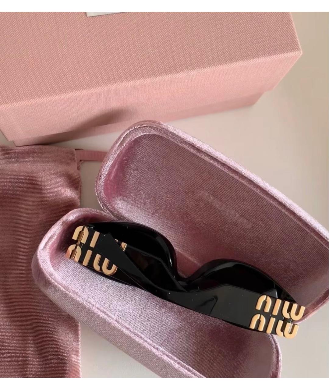 MIU MIU Черные пластиковые солнцезащитные очки, фото 4