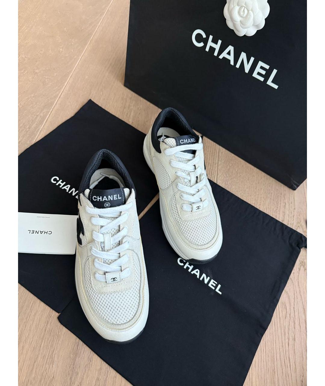 CHANEL Белые кроссовки, фото 3