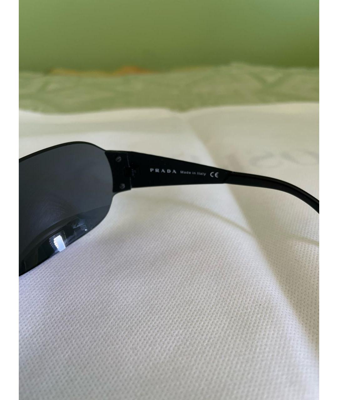 PRADA Черные пластиковые солнцезащитные очки, фото 3