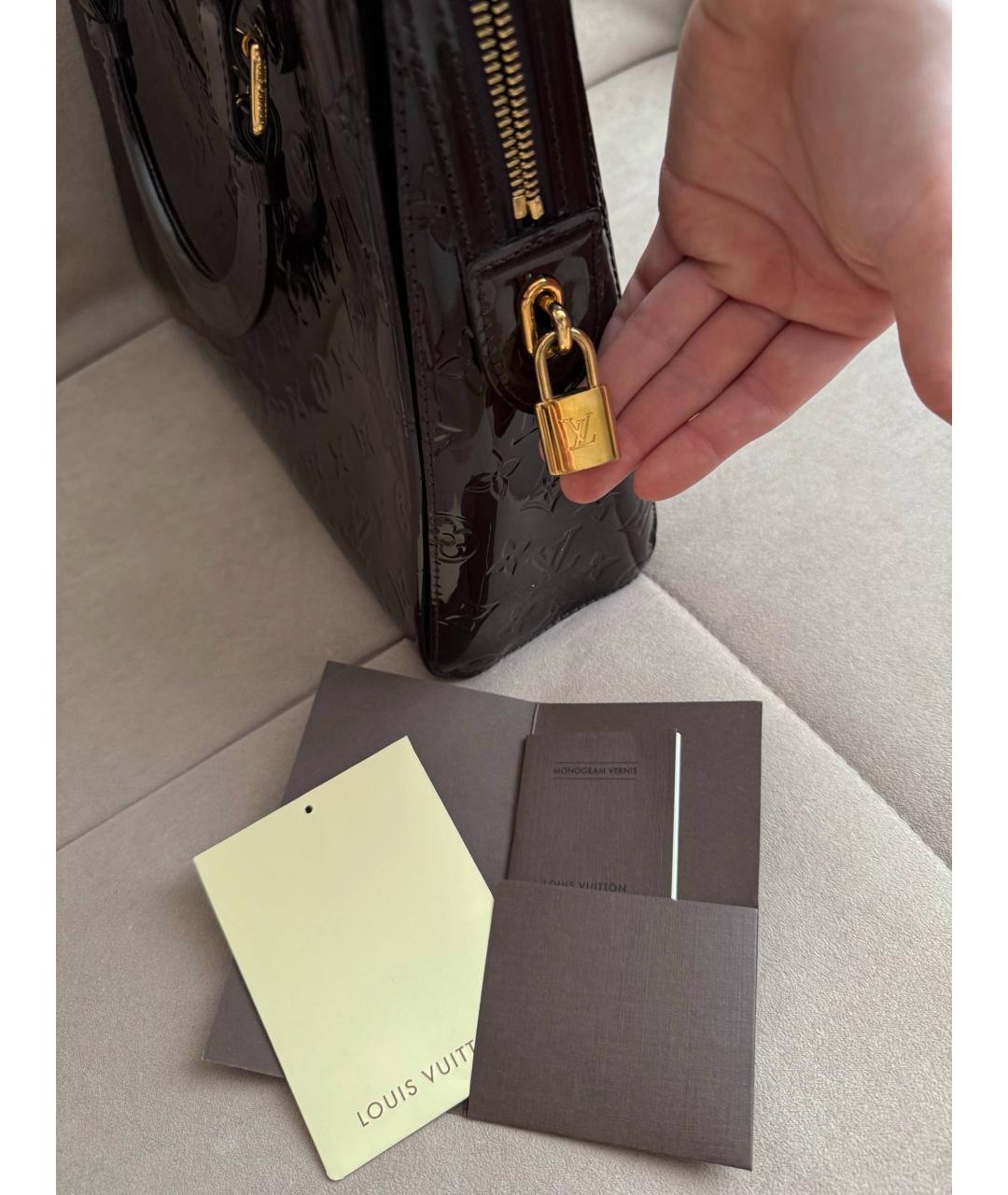 LOUIS VUITTON Бордовая сумка с короткими ручками из лакированной кожи, фото 3