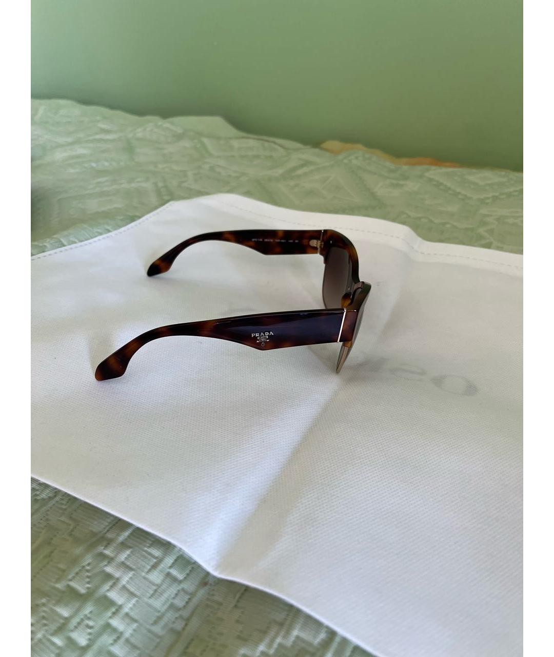 PRADA Коричневые пластиковые солнцезащитные очки, фото 3