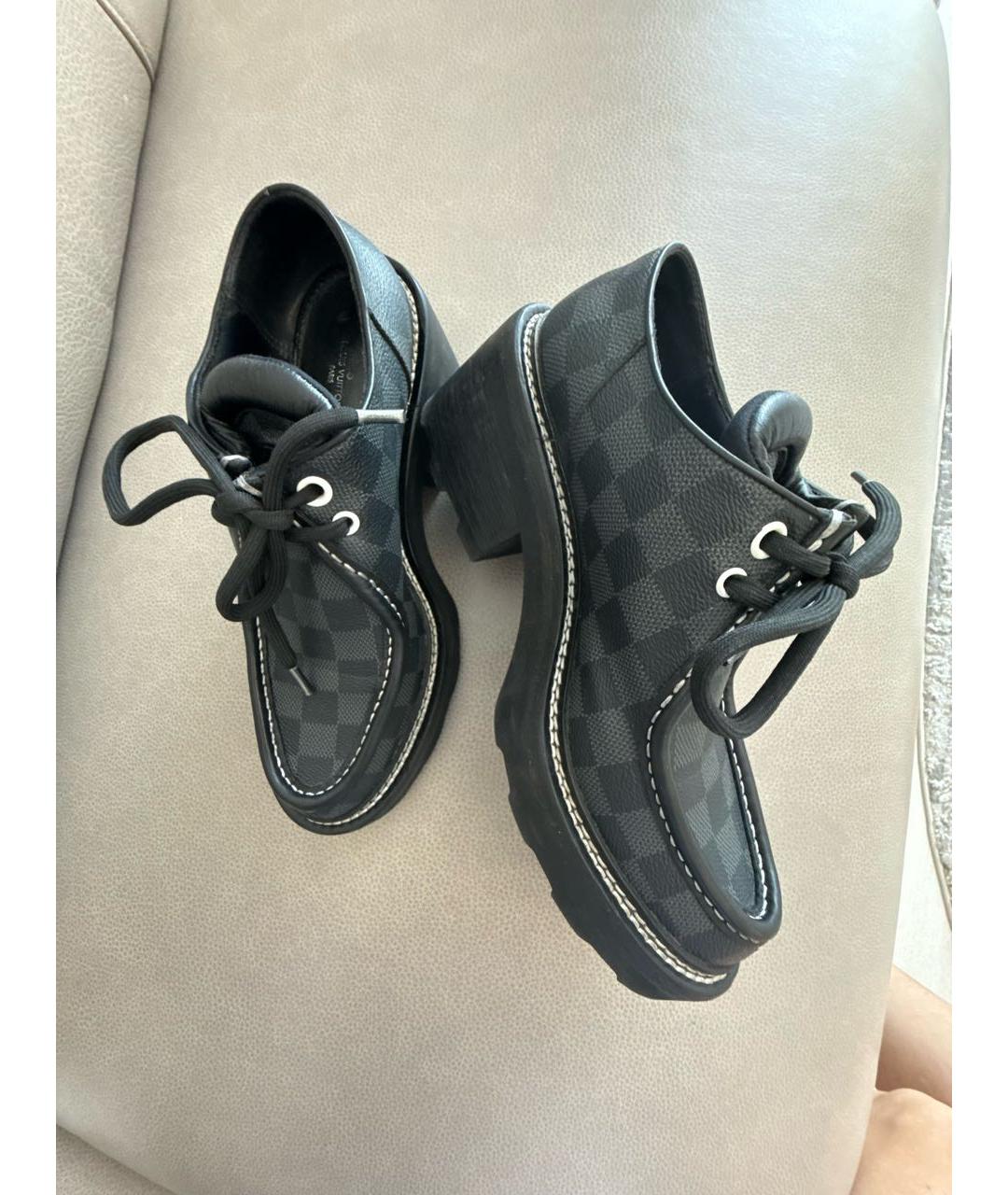 LOUIS VUITTON Антрацитовые кожаные брогги и оксфорды, фото 5