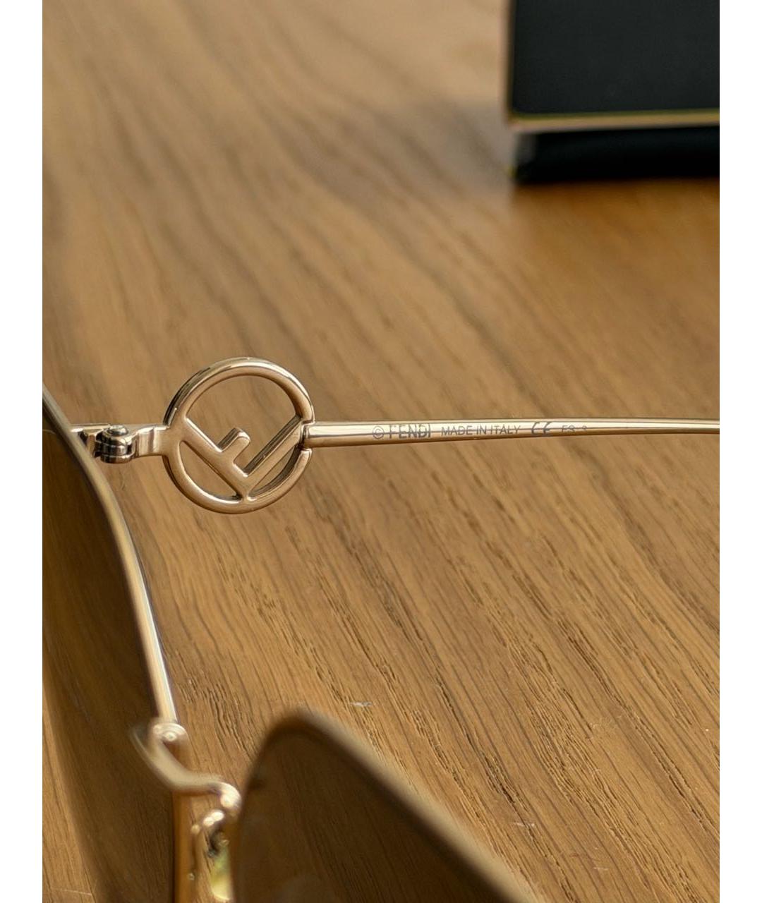 FENDI Золотые металлические солнцезащитные очки, фото 3