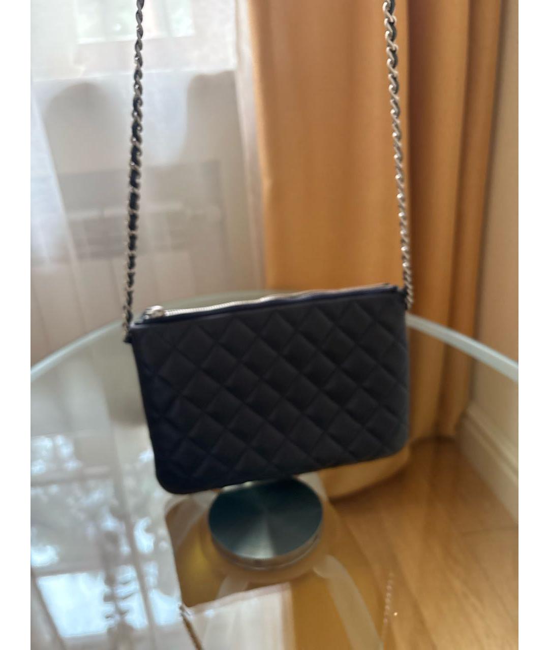 CHANEL Темно-синяя кожаная сумка через плечо, фото 3