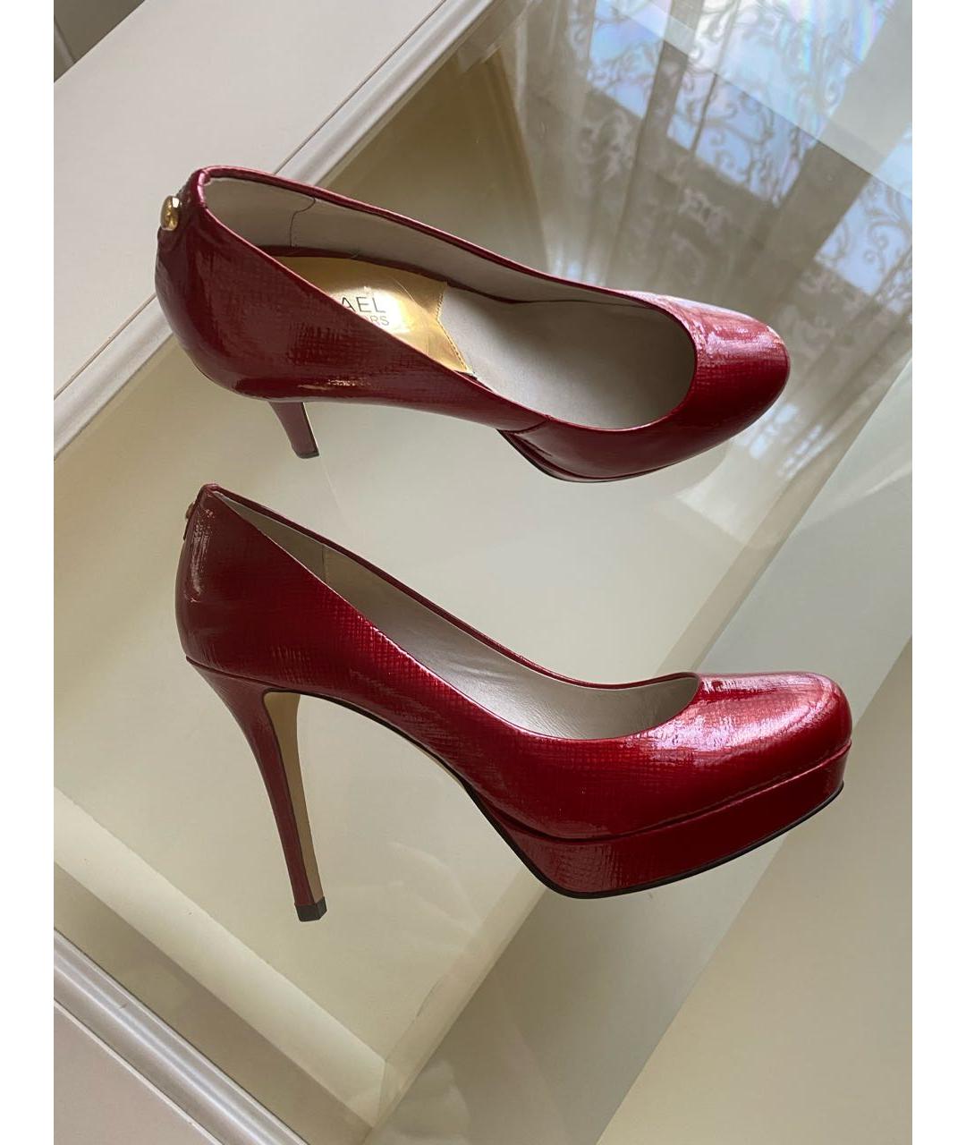 MICHAEL MICHAEL KORS Бордовые туфли из лакированной кожи, фото 3