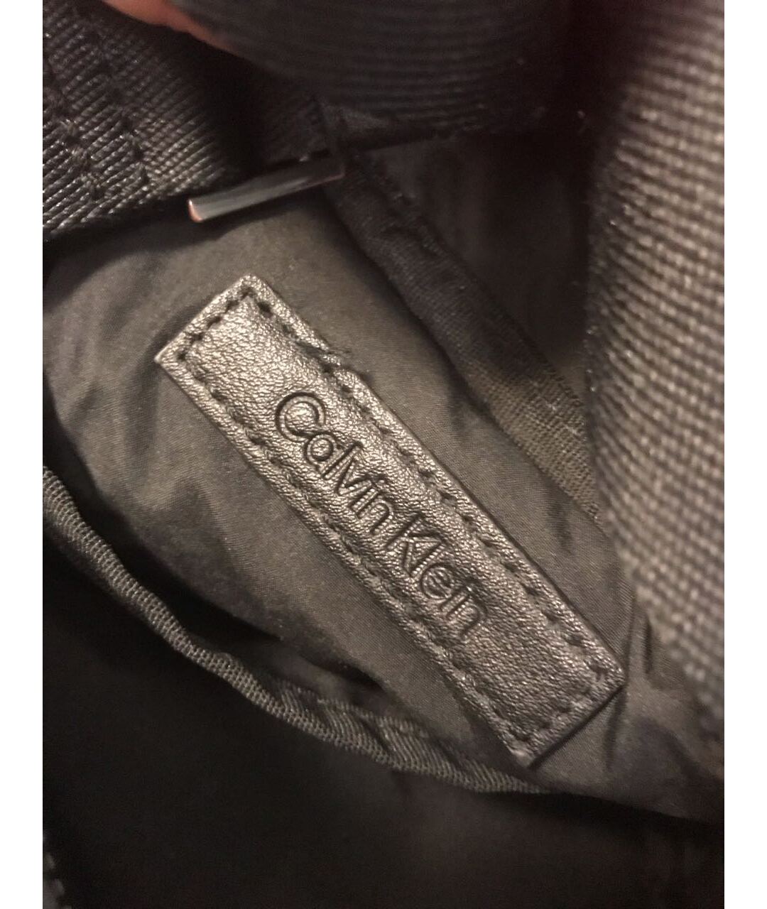 CALVIN KLEIN Черная сумка на плечо из искусственной кожи, фото 6