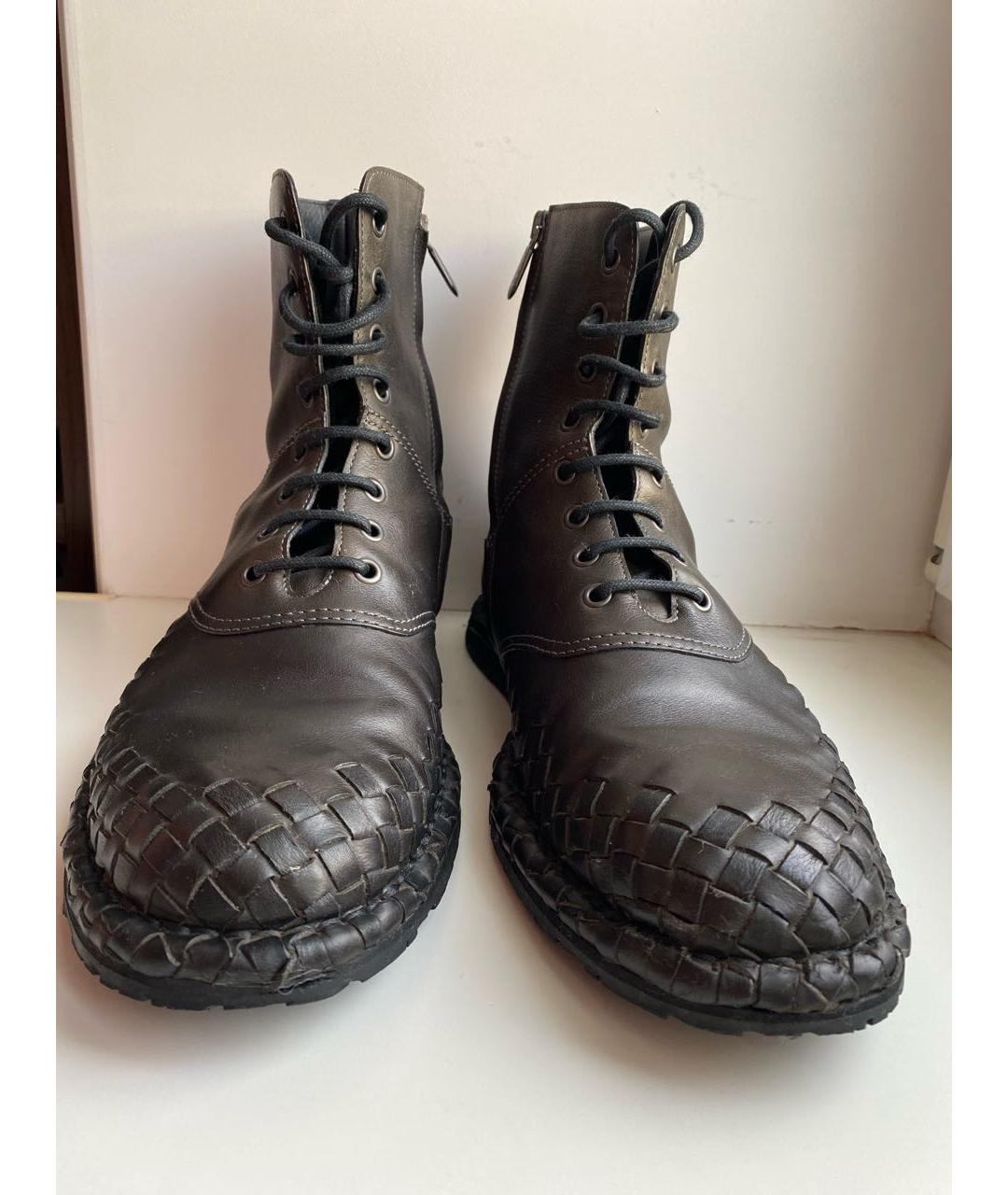 BOTTEGA VENETA Антрацитовые кожаные высокие ботинки, фото 2