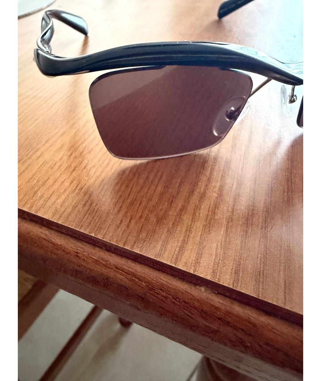 PRADA Черные пластиковые солнцезащитные очки, фото 4