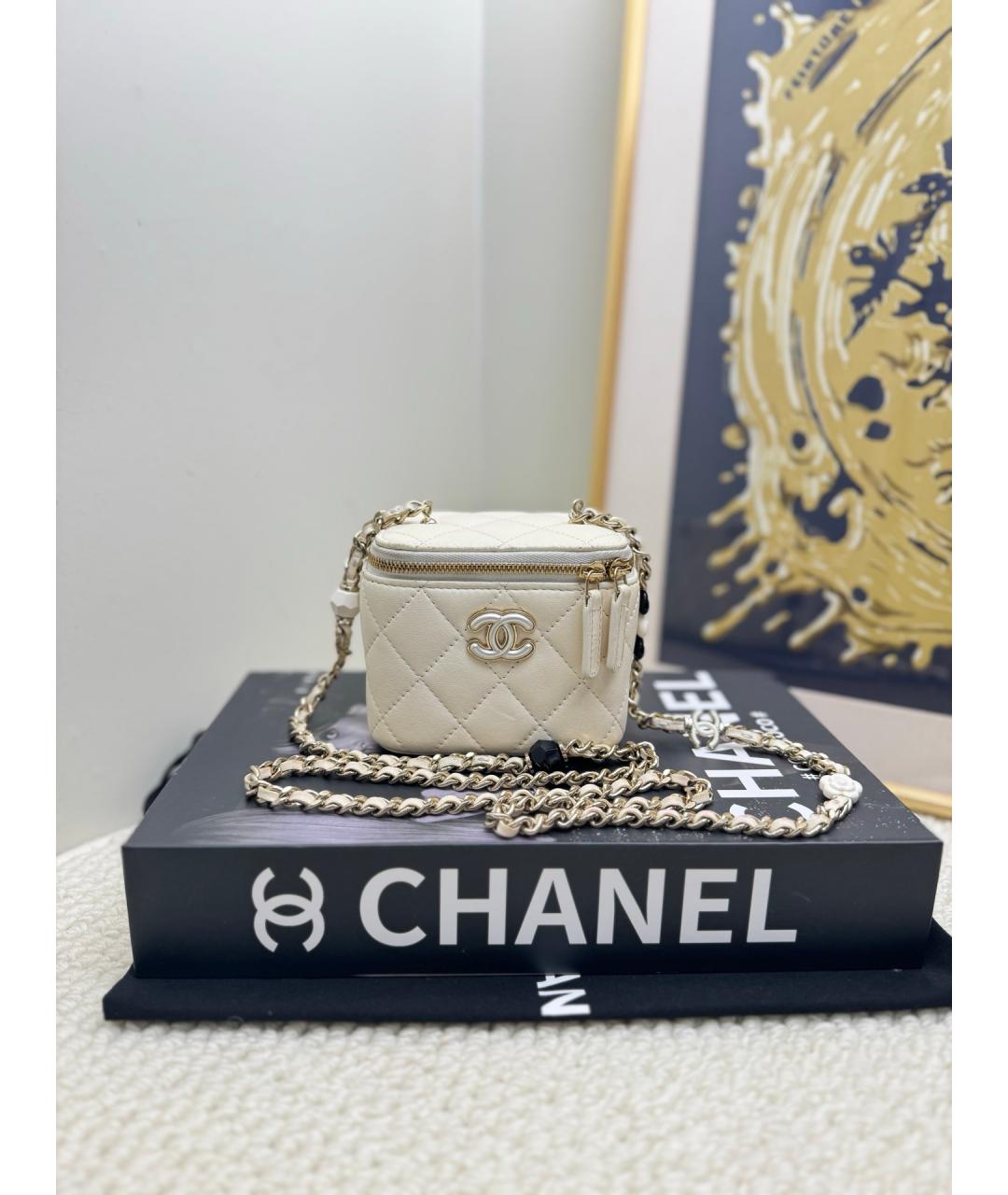 CHANEL Белая кожаная сумка через плечо, фото 7