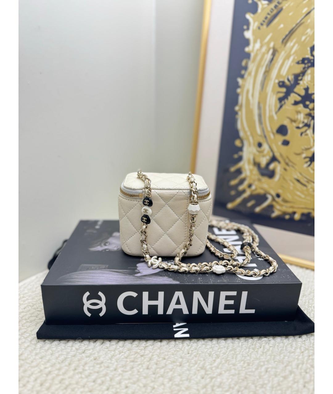 CHANEL Белая кожаная сумка через плечо, фото 2
