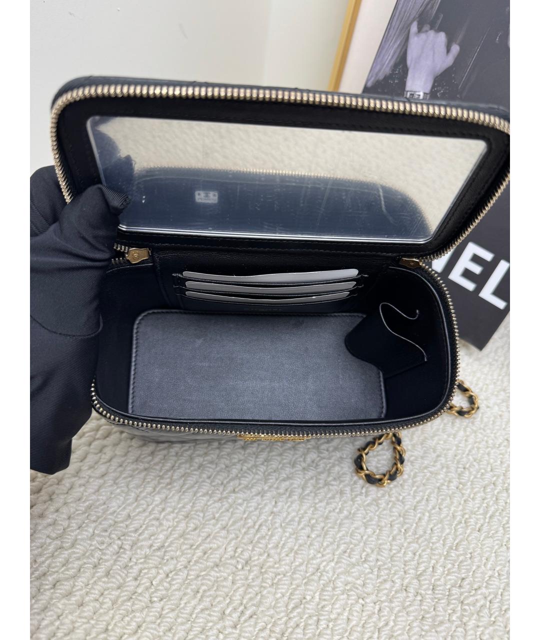 CHANEL Черная кожаная сумка через плечо, фото 7