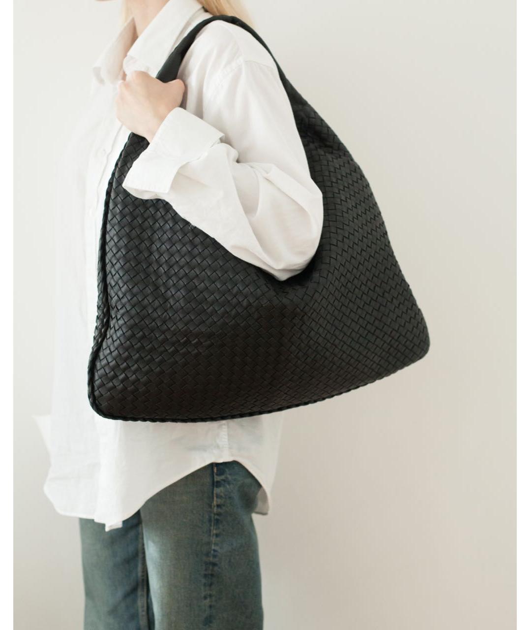 BOTTEGA VENETA Черная кожаная сумка тоут, фото 2