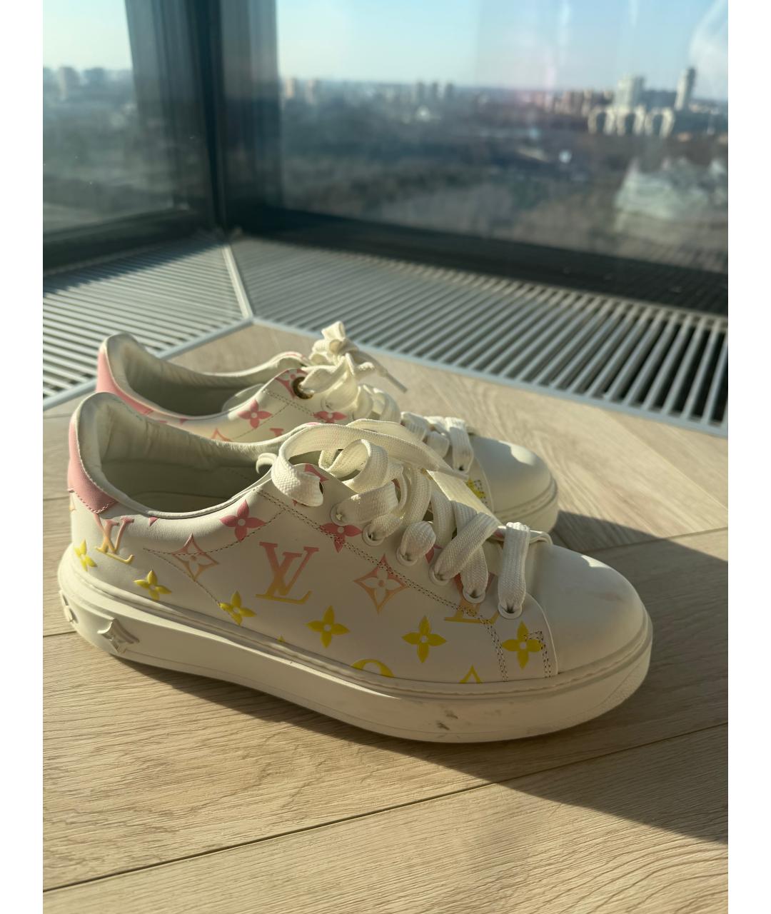 LOUIS VUITTON Белые кожаные кроссовки, фото 4