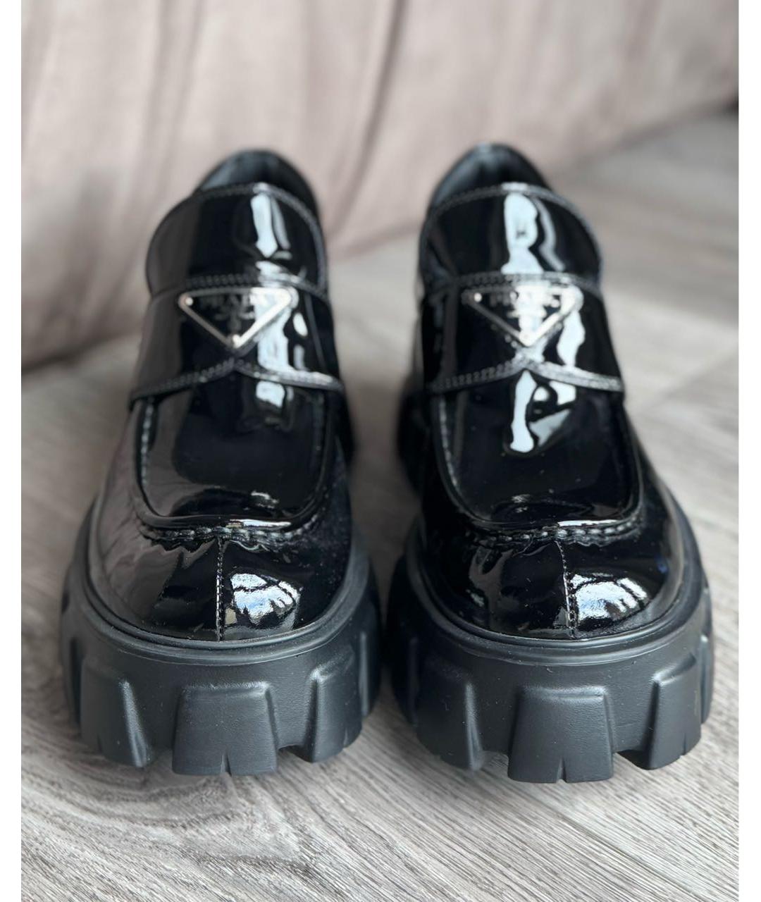 PRADA Черные лоферы из лакированной кожи, фото 3