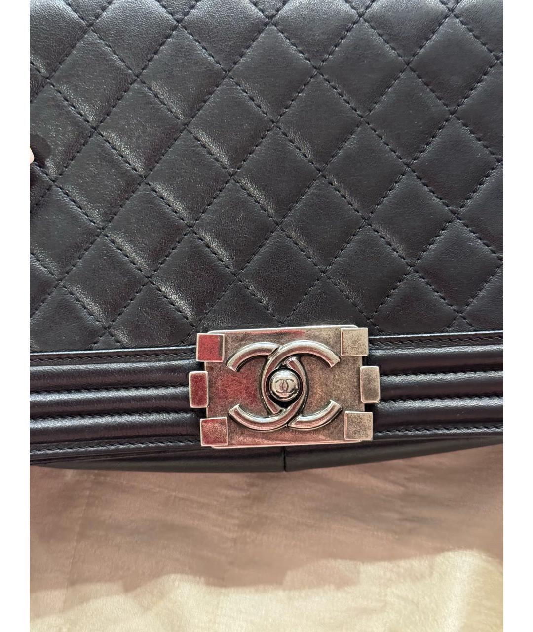 CHANEL Черная кожаная сумка с короткими ручками, фото 8