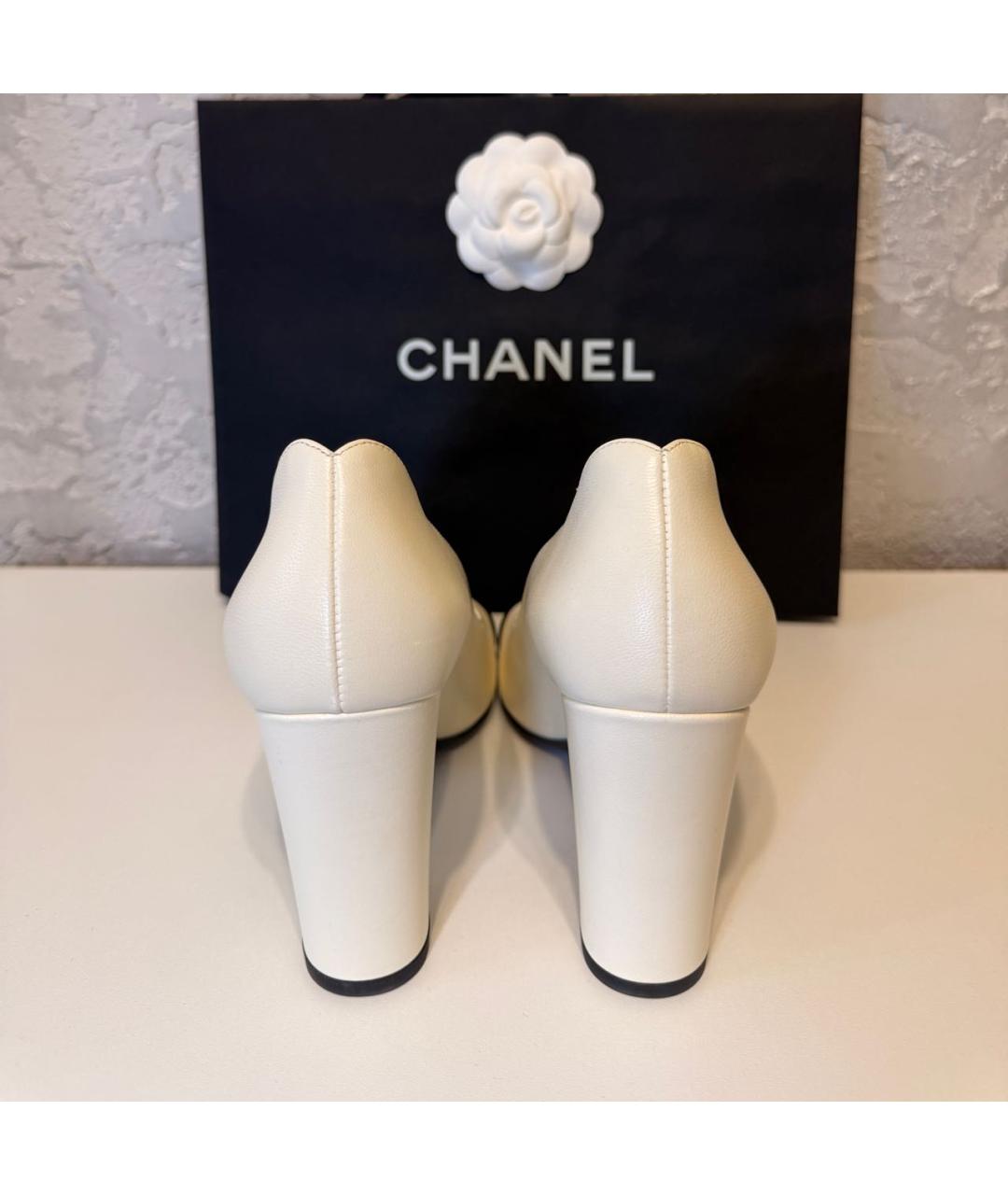 CHANEL Белые кожаные туфли, фото 4
