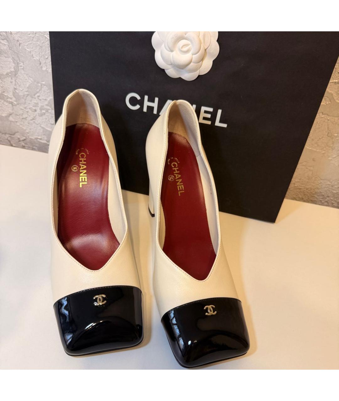 CHANEL Белые кожаные туфли, фото 2