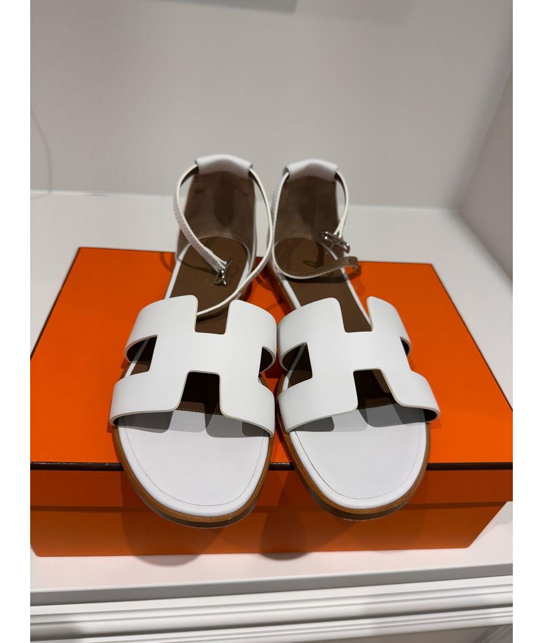 HERMES Белые кожаные сандалии, фото 2