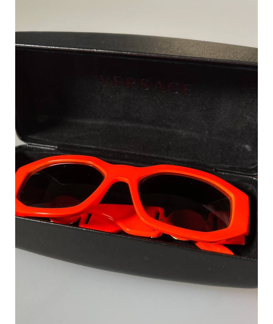VERSACE Оранжевое пластиковые солнцезащитные очки, фото 4