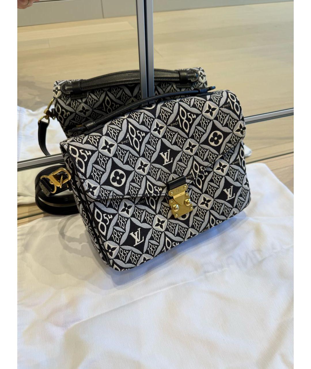 LOUIS VUITTON Черная сумка через плечо, фото 7