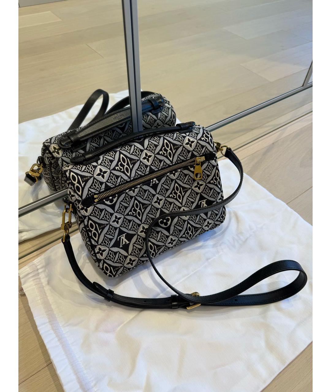 LOUIS VUITTON Черная сумка через плечо, фото 2