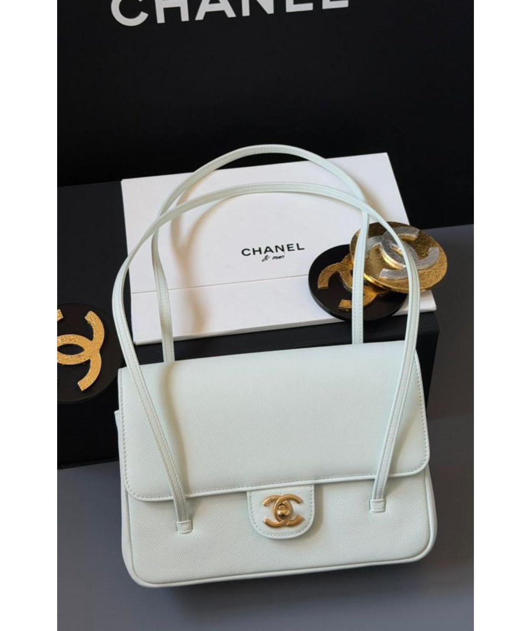 CHANEL Белая кожаная сумка через плечо, фото 2