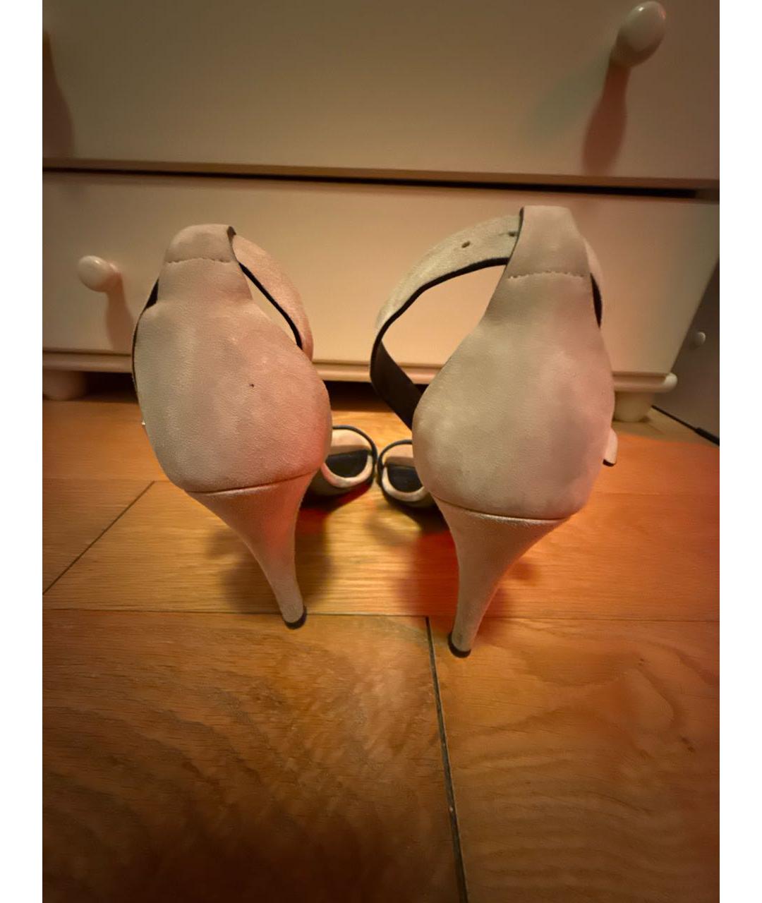 CELINE Бежевые замшевые босоножки, фото 4