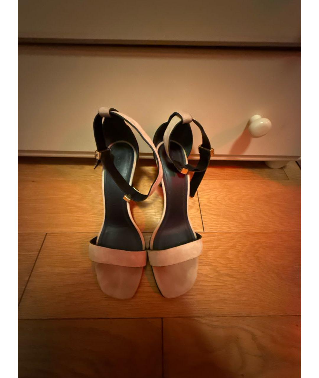 CELINE Бежевые замшевые босоножки, фото 2