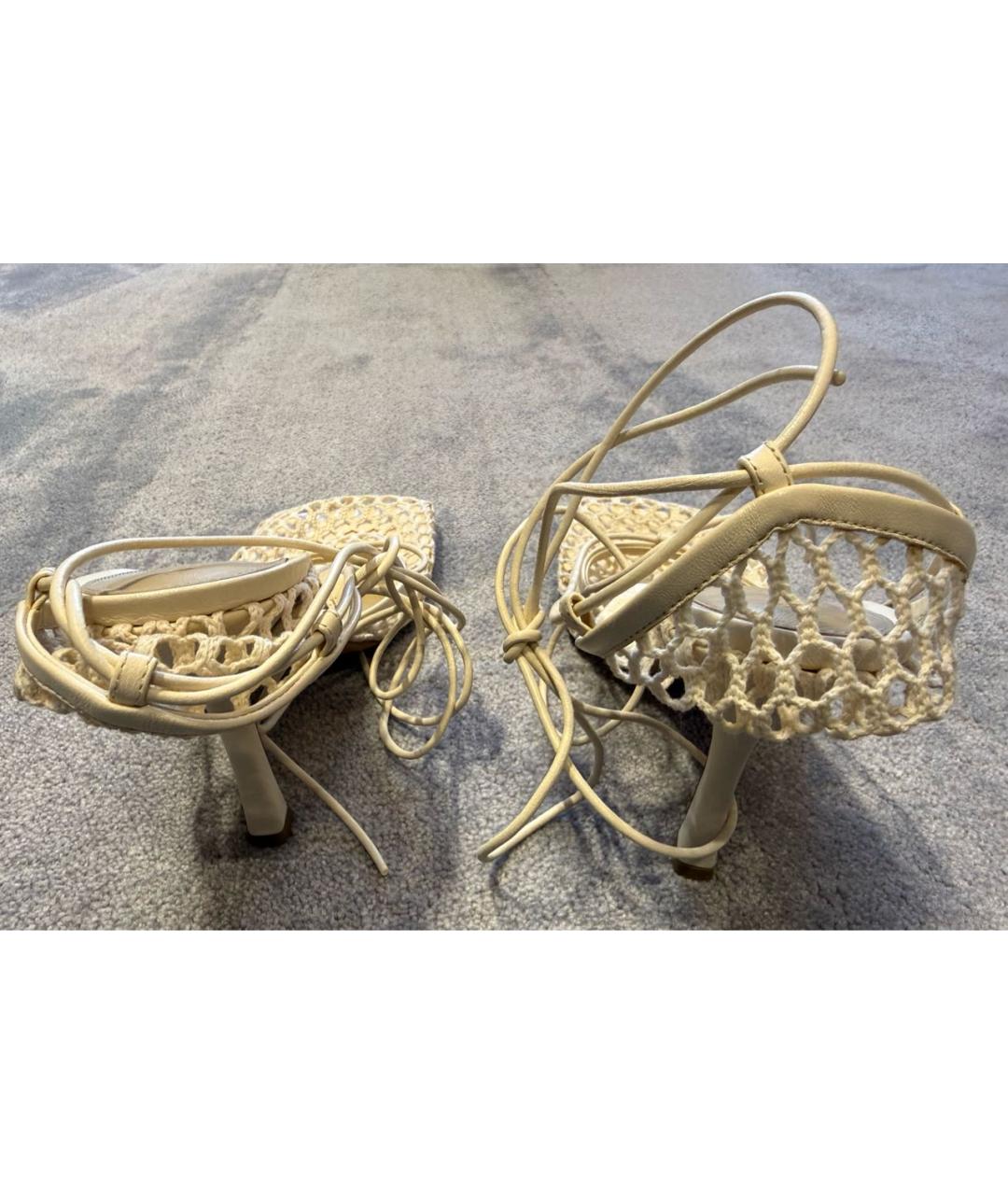 BOTTEGA VENETA Белые кожаные туфли, фото 4