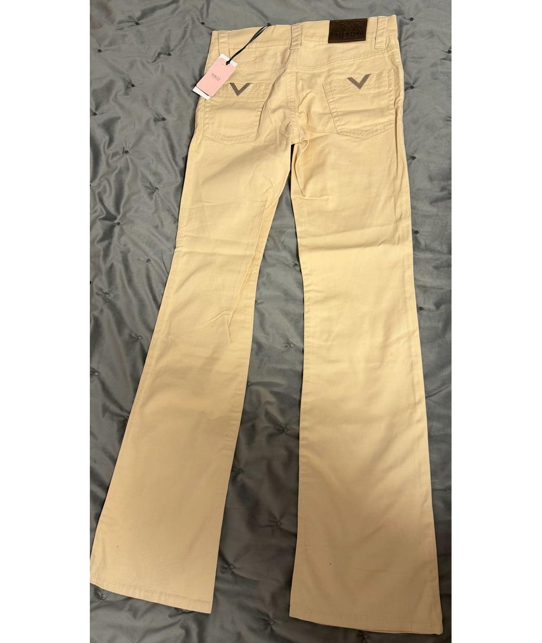 RED VALENTINO Бежевые хлопковые джинсы клеш, фото 2