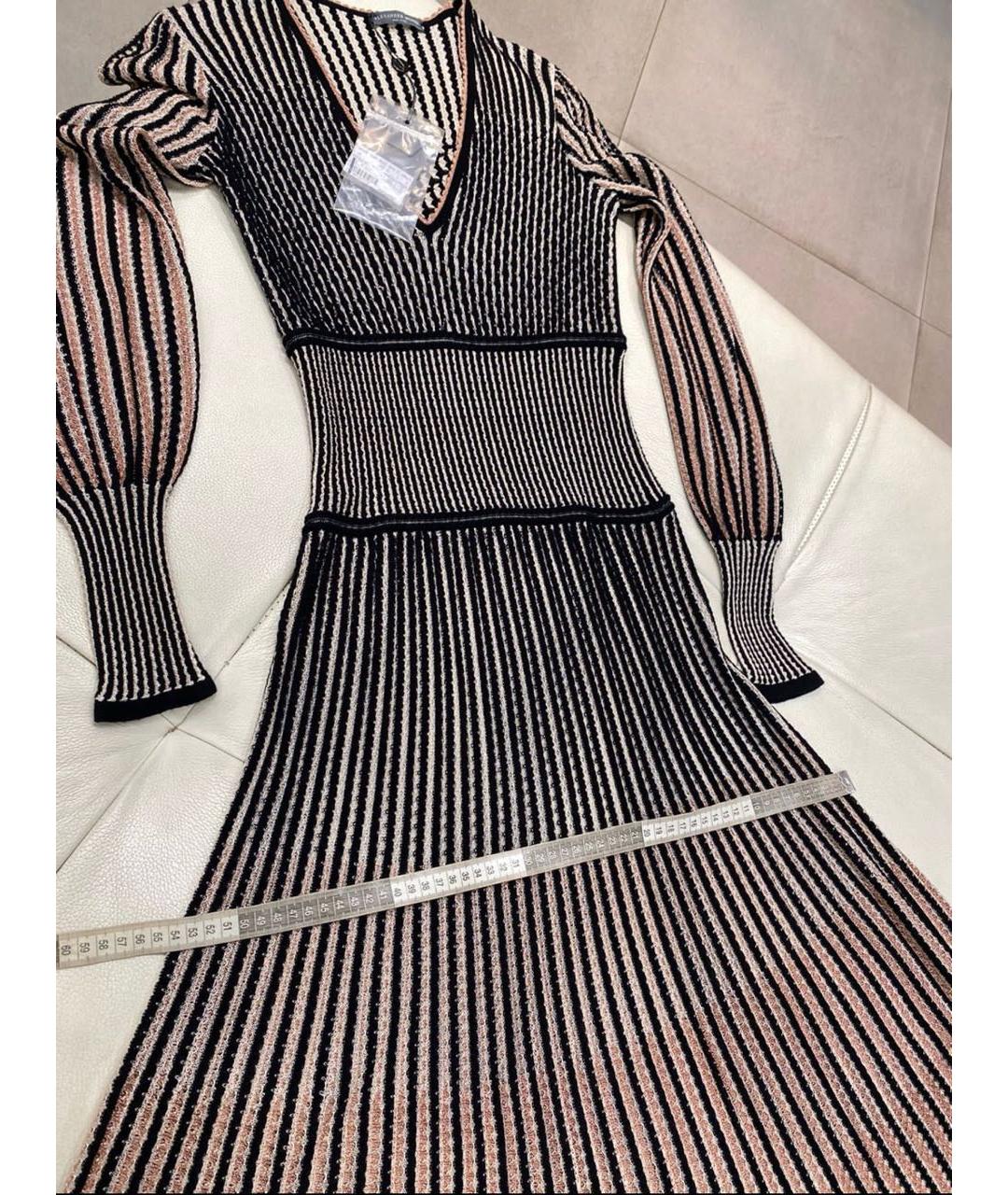 ALEXANDER MCQUEEN Золотое вискозное повседневное платье, фото 3