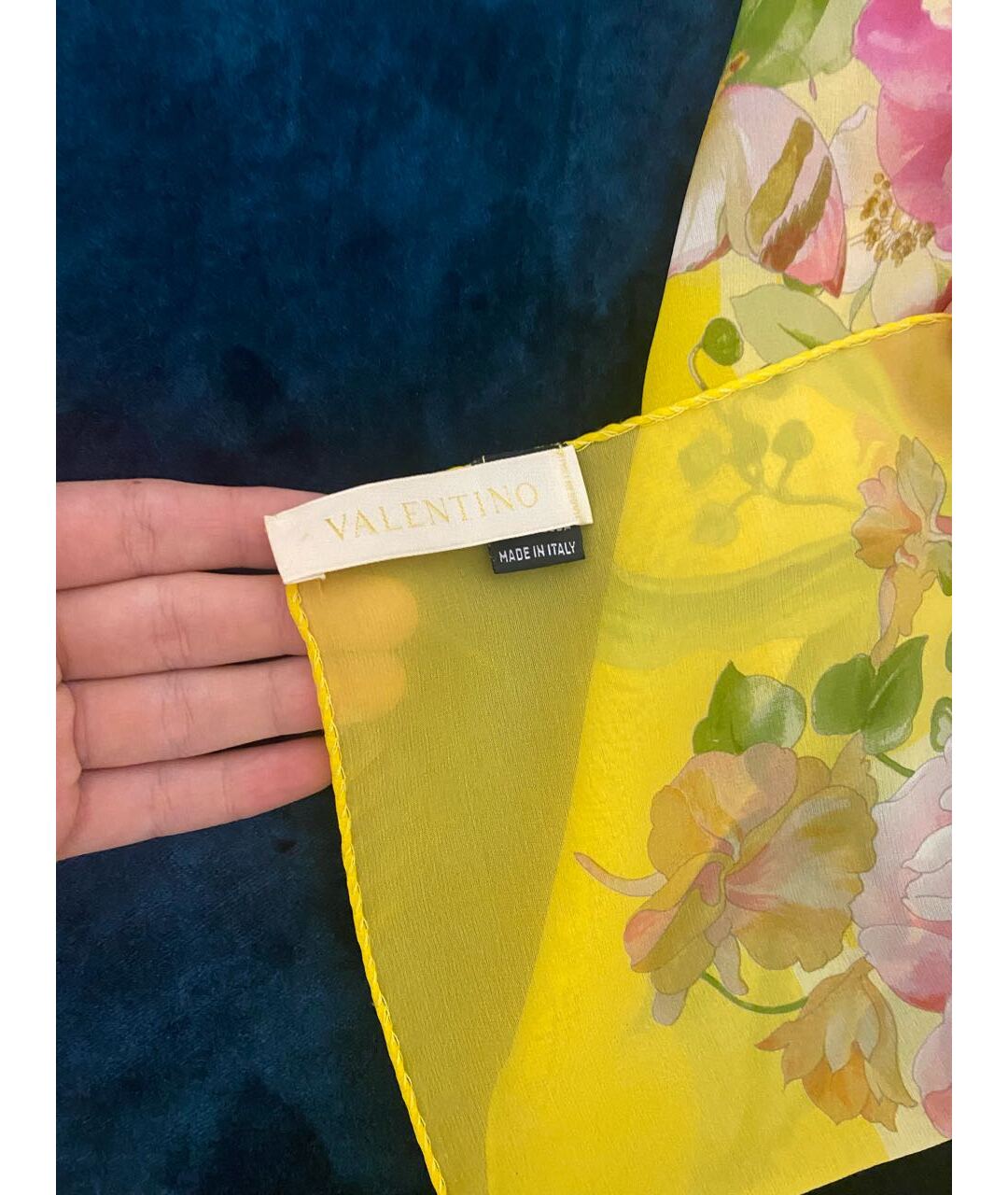 VALENTINO Желтый шелковый шарф, фото 3
