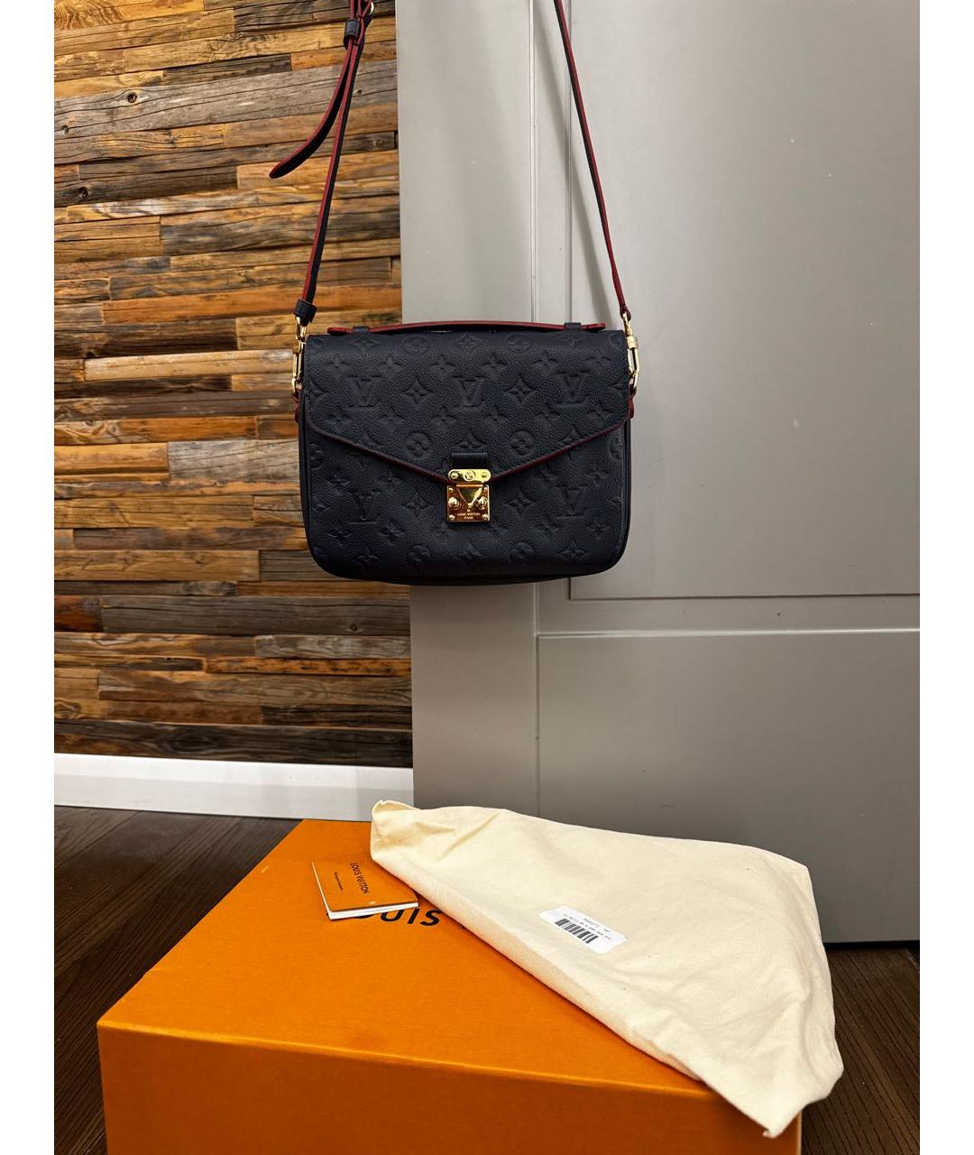 LOUIS VUITTON Темно-синяя кожаная сумка через плечо, фото 2